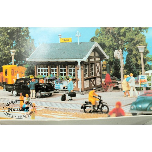 3764 VOLLMER - Stazione dei TAXI 1/87