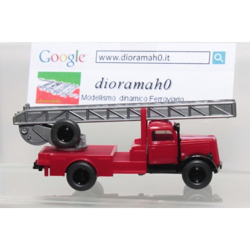 862 00 18 WIKING - OPEL Blitz DL Scala vigili del fuoco 1/87