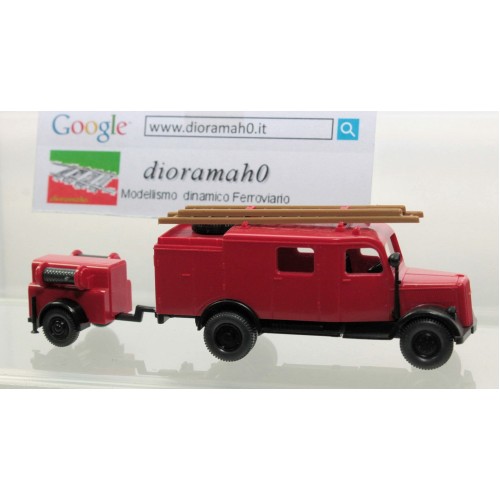 863 00 20 WIKING - Automezzo con rimorchio vigili del fuoco LF8