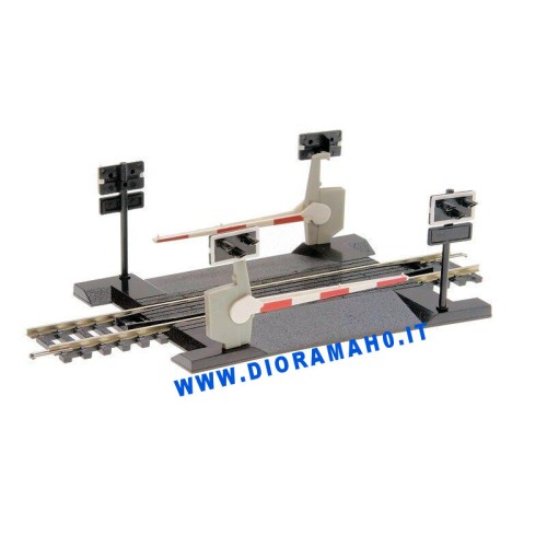 R645 HORNBY - Passaggio a livello singolo 1/87 R645 HORNBY - Passaggio a livello singolo 1/87