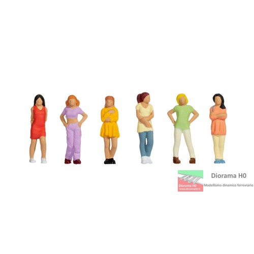 15517 NOCH - Giovani ragazze 1:87