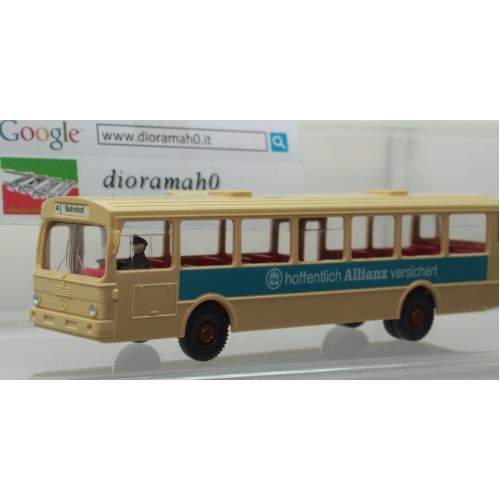 700 WIKING - MB O 305 bus "ALLIANZ" 1/87